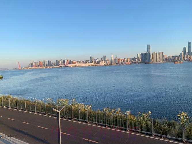 大连梭鱼湾足球场项目建设持续推进 文体旅产业深度融合发展